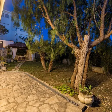 Artea Villa *