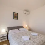 Artea, Luxurious With Heated Pool Villa Podstrana