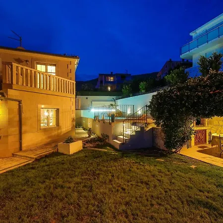 Artea Villa Podstrana