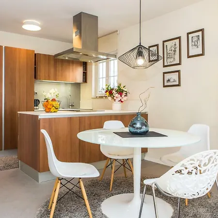 Artea Villa *