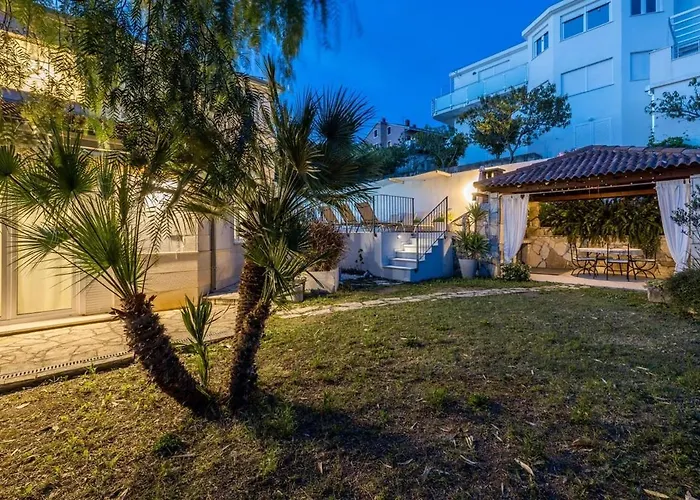 Artea Βίλα Ποντστράνα